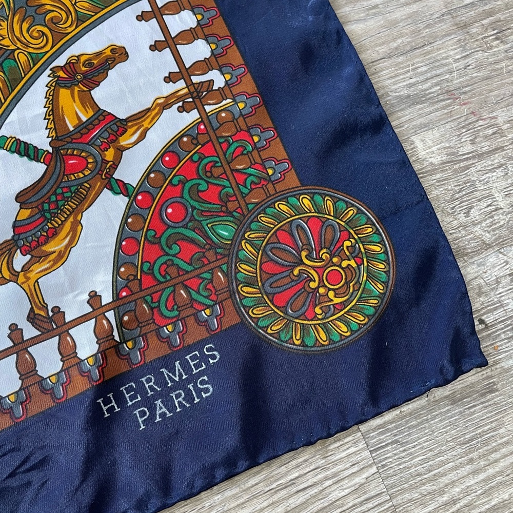 Hermes Paris 100% Silk Scarf with Carousel Horse Pattern - Picture 6 of 12